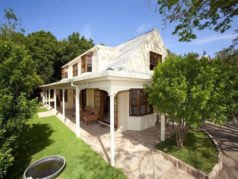 19 Emma Street, Milton QLD 4064