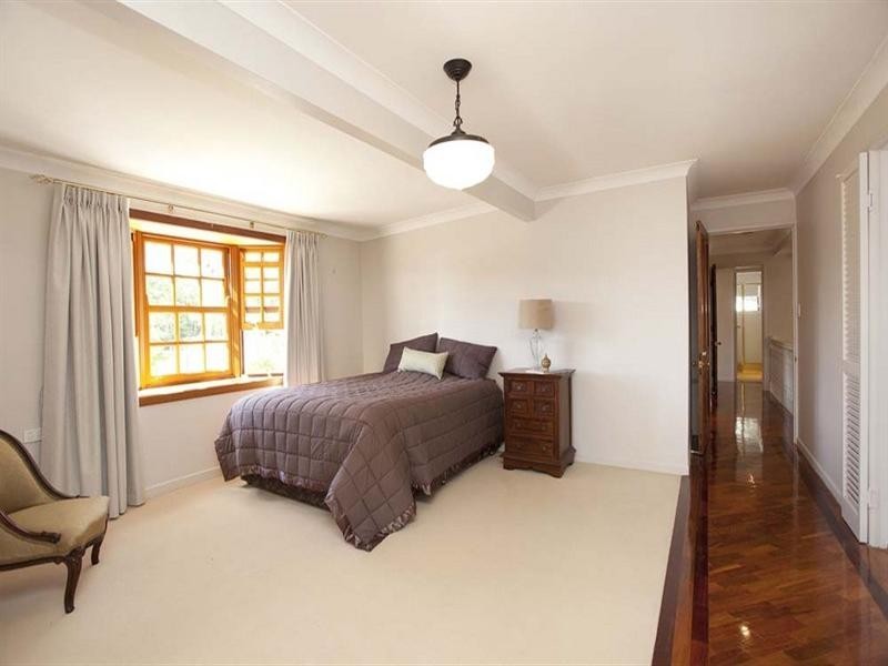 19 Emma Street, Milton QLD 4064