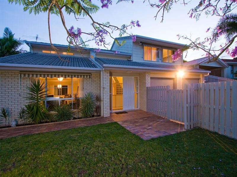 8 Vincent Place, Sinnamon Park QLD 4073