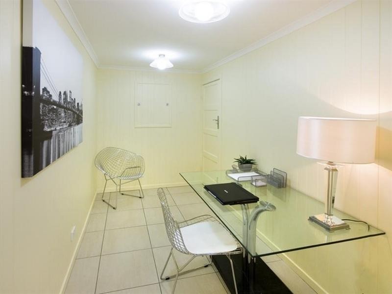 25A Heussler Terrace, Milton QLD 4064