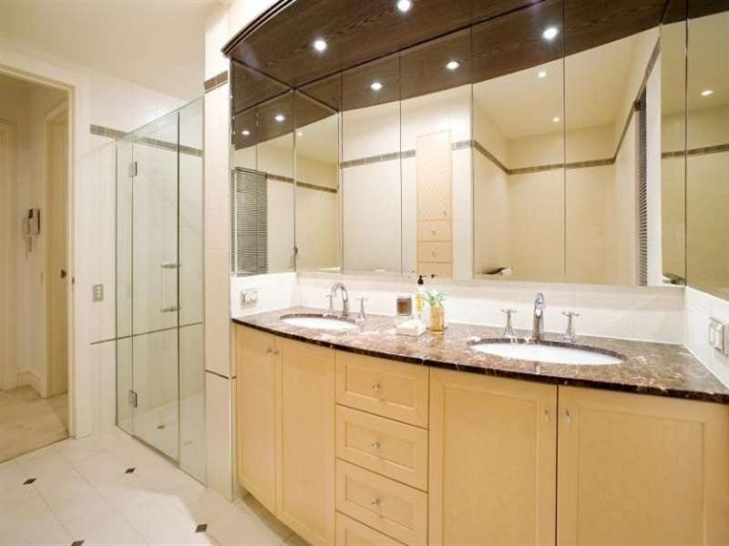 570 Coronation Drive, Toowong QLD 4066