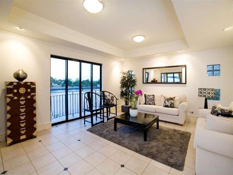 570 Coronation Drive, Toowong QLD 4066
