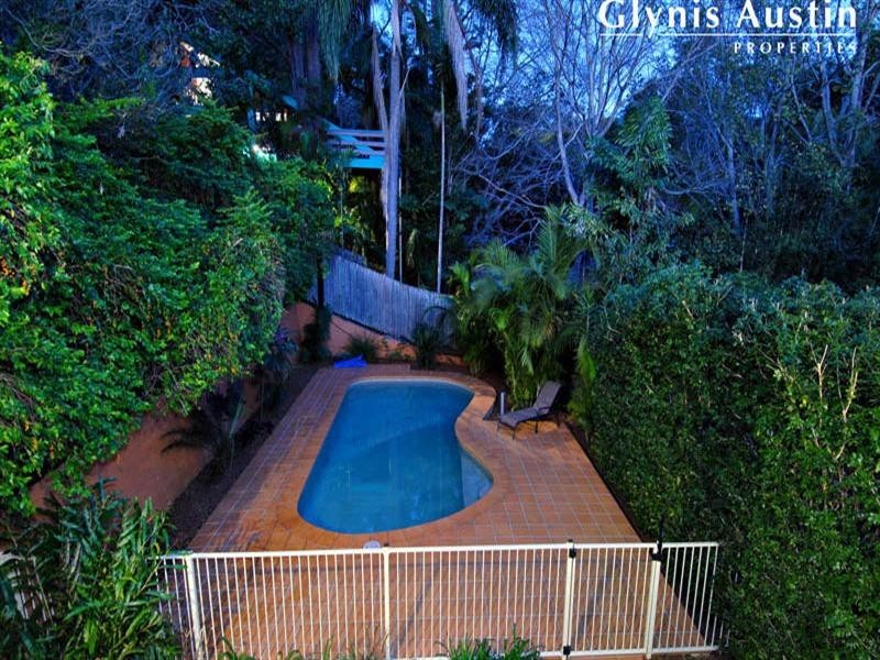 16 Fred Street, Red Hill QLD 4059