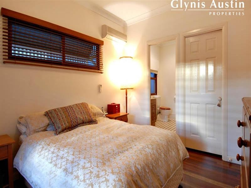 16 Fred Street, Red Hill QLD 4059