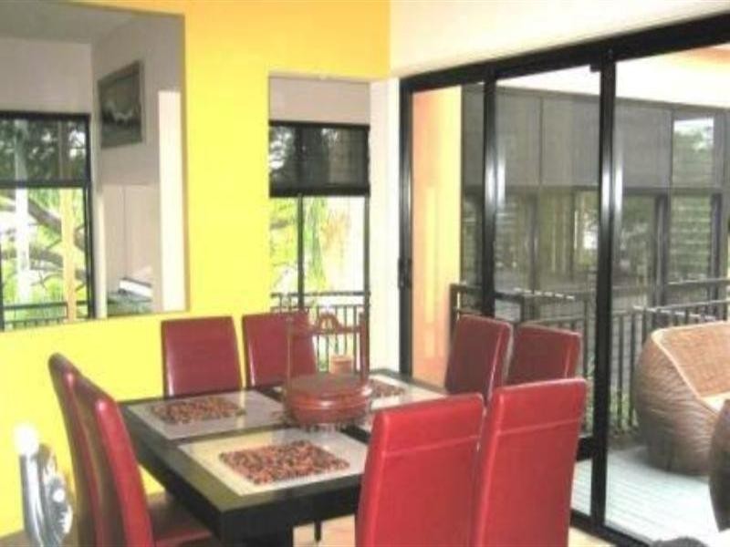 12 Owen Lane, Auchenflower QLD 4066