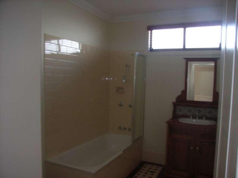 37 Tweed Street, Ashgrove QLD 4060