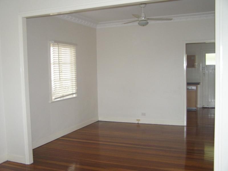 100 Windsor Road, Red Hill QLD 4059