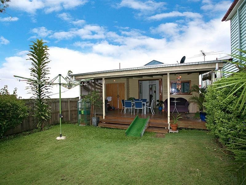 14 Sackville Street, Milton QLD 4064