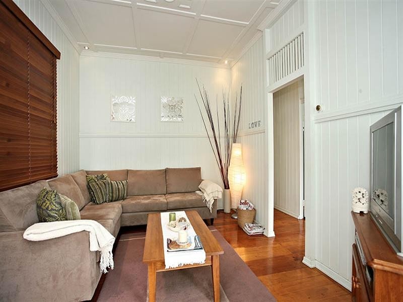 14 Sackville Street, Milton QLD 4064