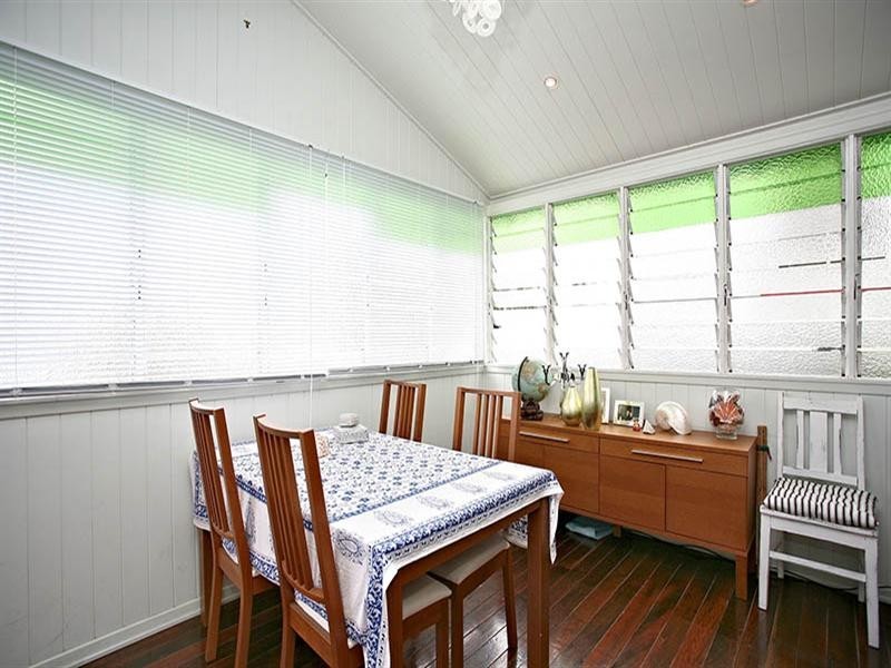 14 Sackville Street, Milton QLD 4064