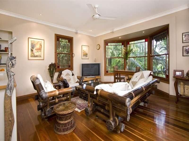 44 Mackay Terrace, Bardon QLD 4065