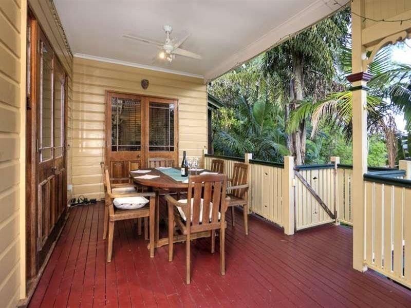 44 Mackay Terrace, Bardon QLD 4065