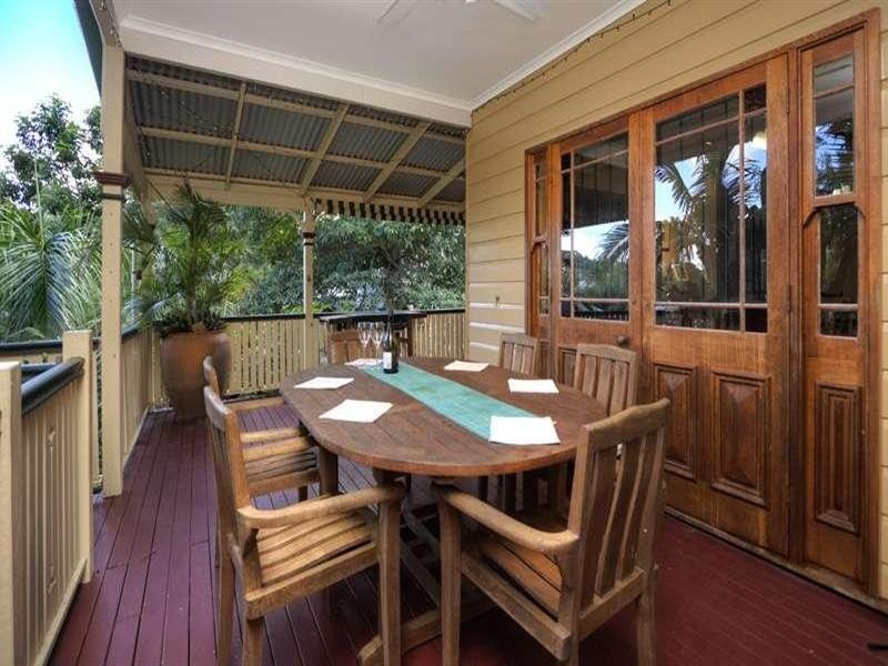 44 Mackay Terrace, Bardon QLD 4065