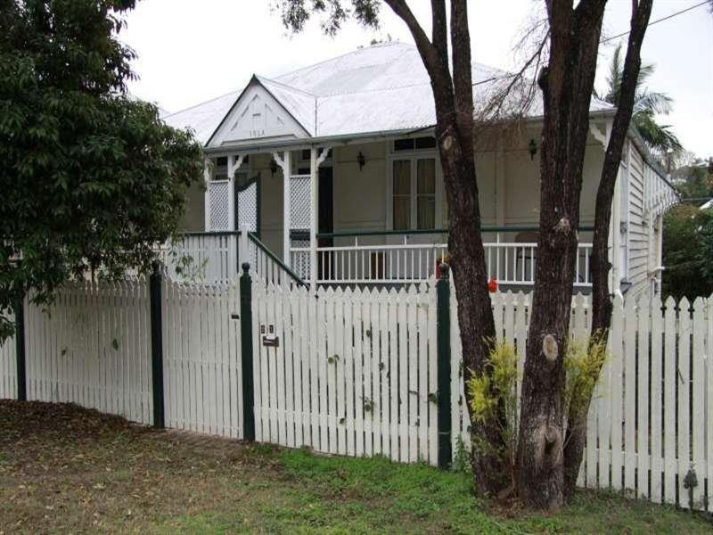 21 Macintosh Street, Auchenflower QLD 4066