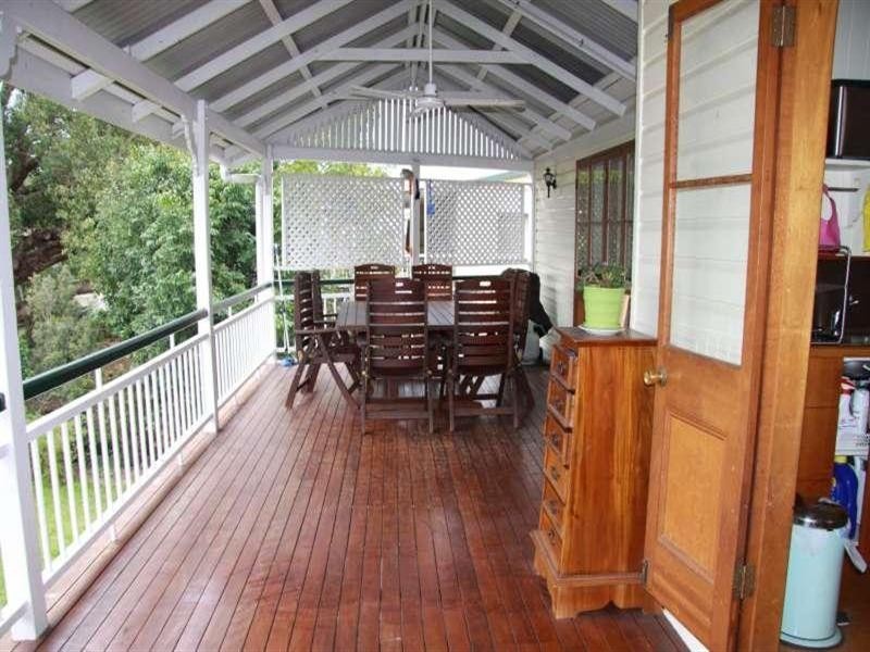 21 Macintosh Street, Auchenflower QLD 4066
