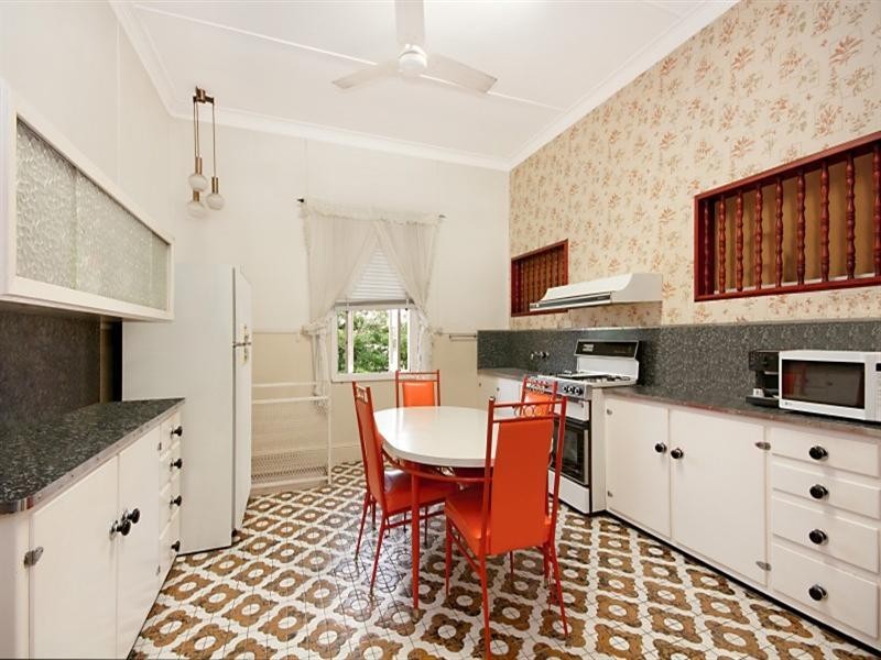 53 Cricket Street, Brisbane QLD 4000