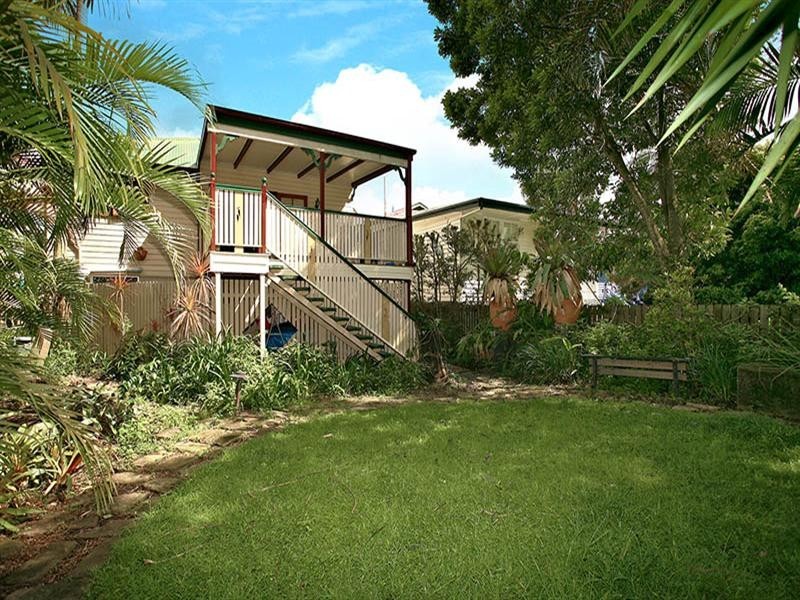 18 Vincent Street, Auchenflower QLD 4066