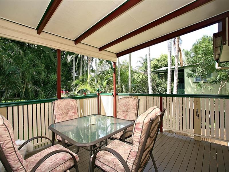 18 Vincent Street, Auchenflower QLD 4066