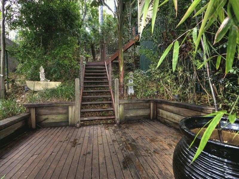 44 Mackay Terrace, Bardon QLD 4065