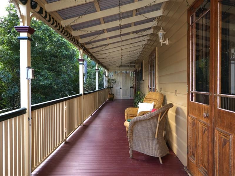 44 Mackay Terrace, Bardon QLD 4065