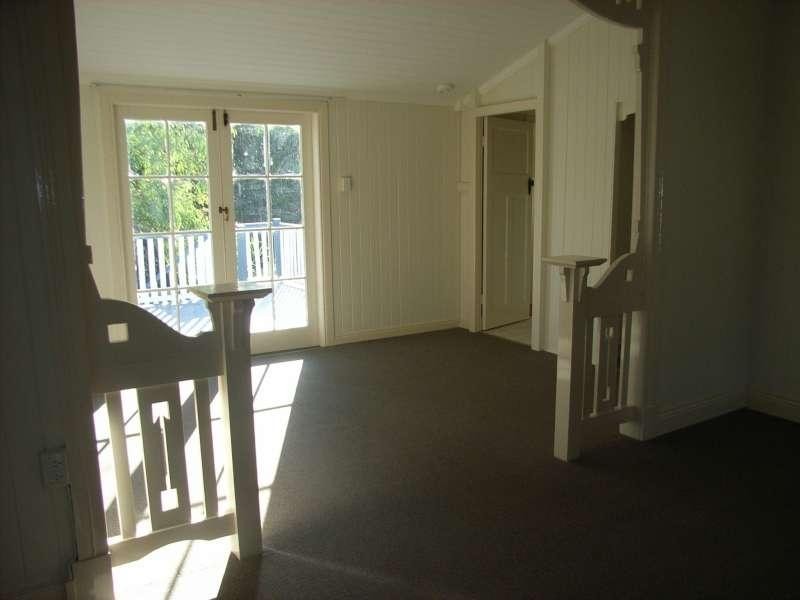 74 BOWMAN Parade, Bardon QLD 4065