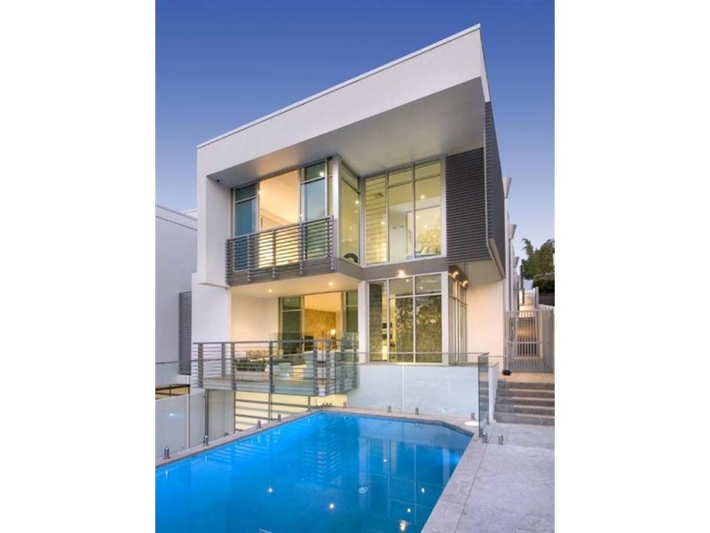 37 Derby Street, Highgate Hill QLD 4101