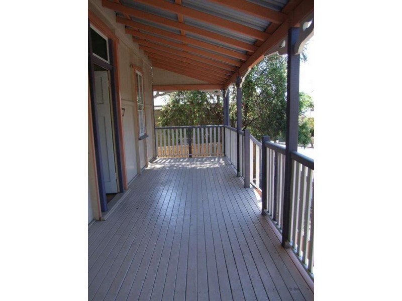 72 Cricket Street, Brisbane QLD 4000