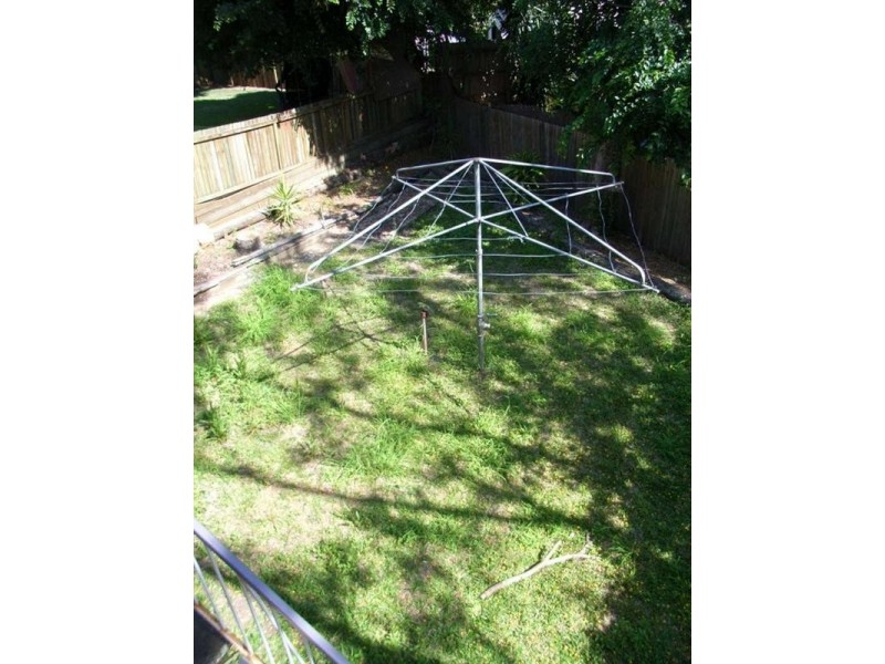 72 Cricket Street, Brisbane QLD 4000