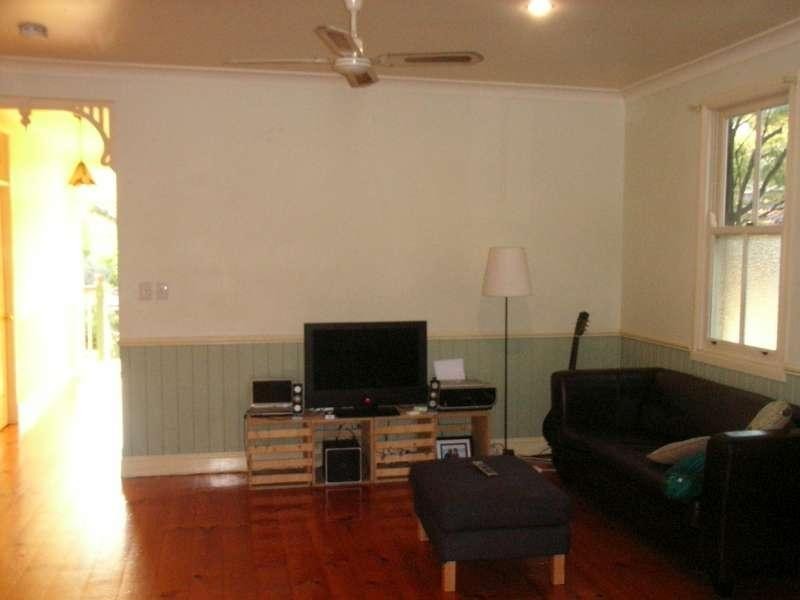 22 Kent Street, Red Hill QLD 4059