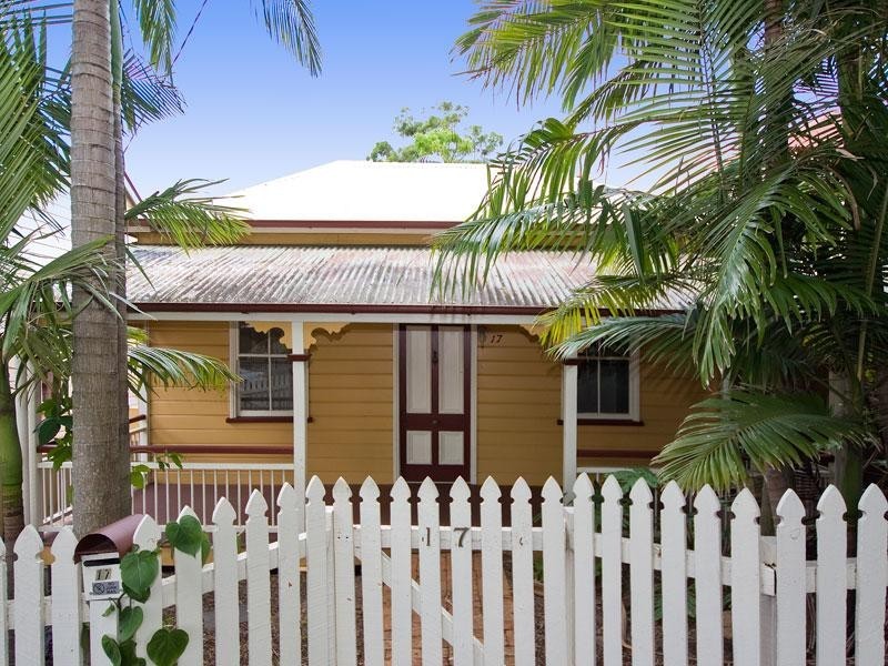 17 Hayward Street, Paddington QLD 4064