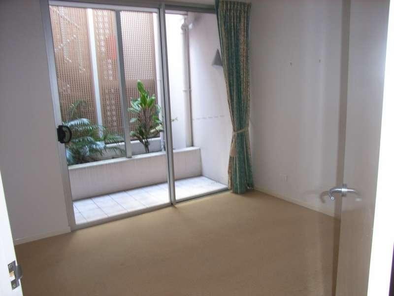 2/26 Berry Street, Spring Hill QLD 4000