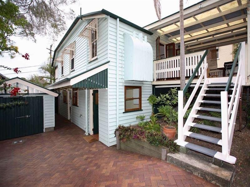69 Coronation Street, Bardon QLD 4065