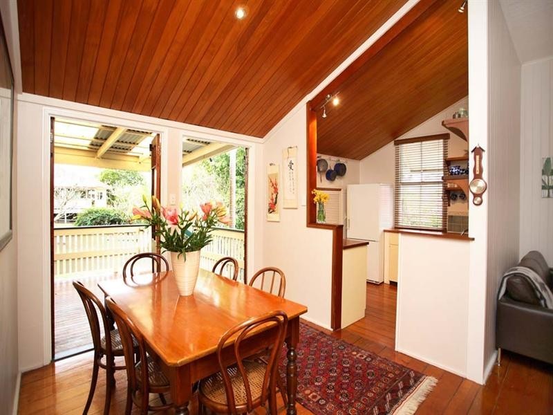 69 Coronation Street, Bardon QLD 4065