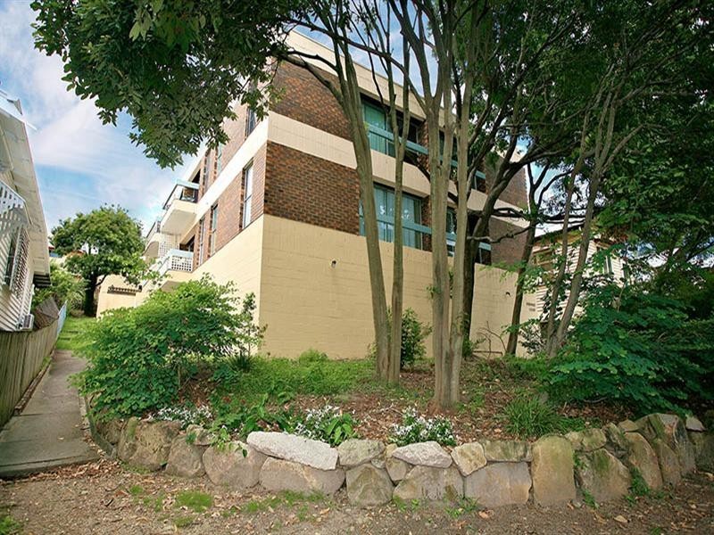 8/70 Butterfield Street, Herston QLD 4006