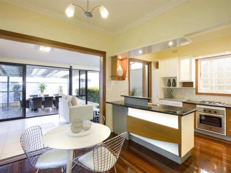 25a Heussler Terrace, Milton QLD 4064