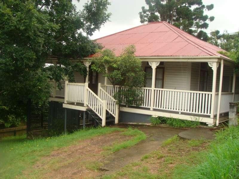 11 Harriet Street, Red Hill QLD 4059