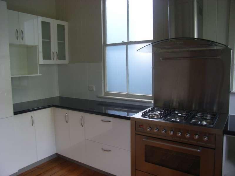 82 Heussler Terrace, Milton QLD 4064