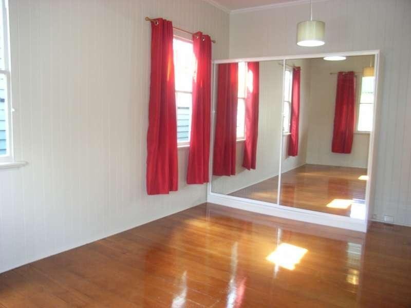 82 Heussler Terrace, Milton QLD 4064