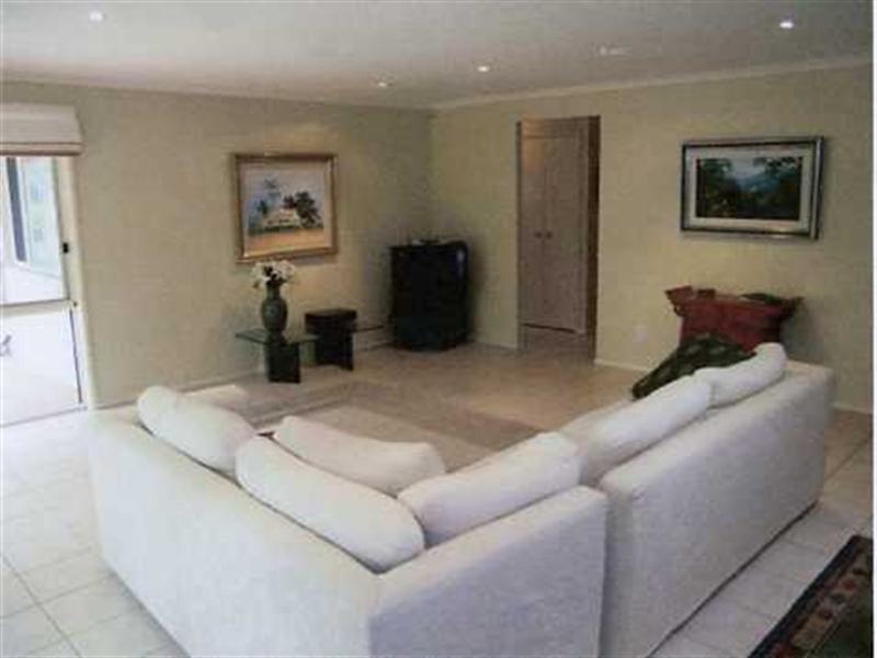 77A Ashgrove Avenue, Ashgrove QLD 4060