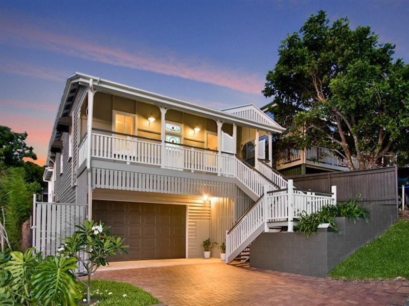 15 Dyne Street, Red Hill QLD 4059