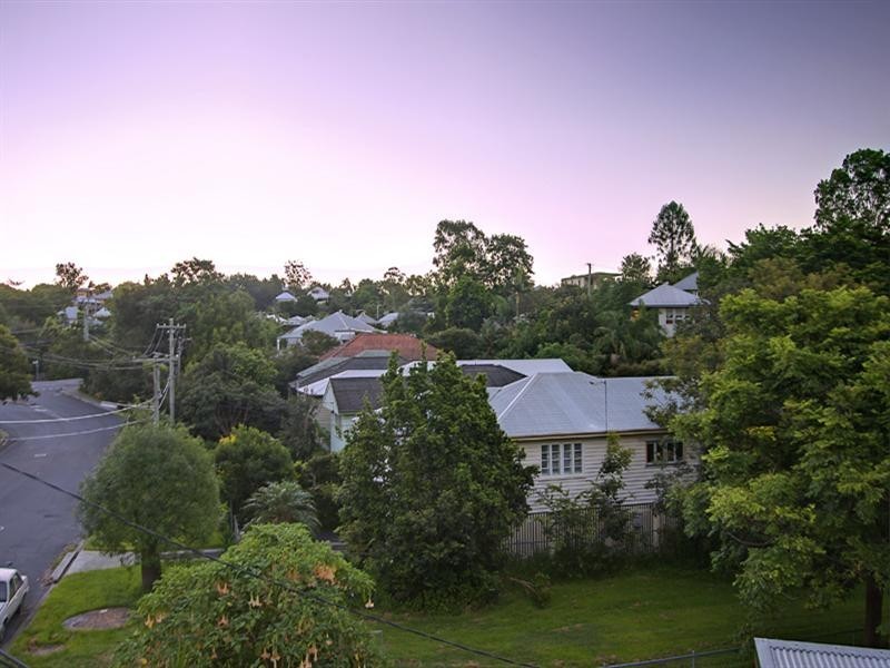 15 Dyne Street, Red Hill QLD 4059