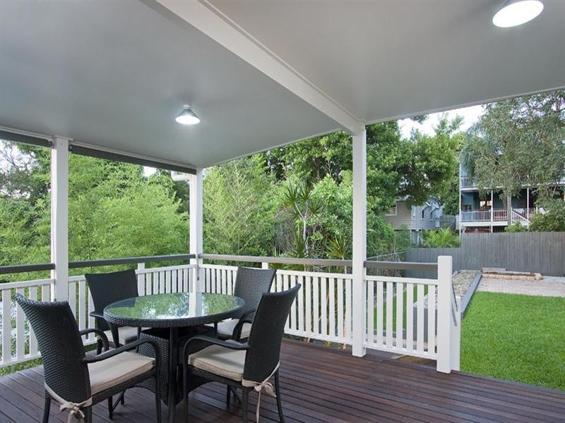 15 Dyne Street, Red Hill QLD 4059