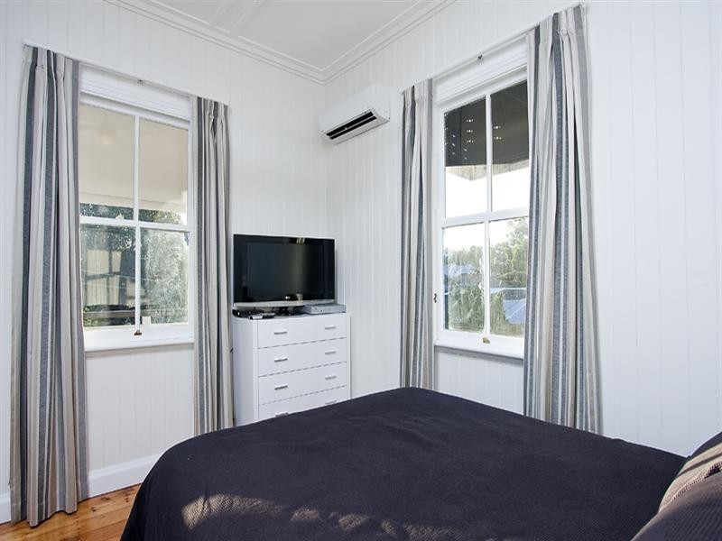 15 Dyne Street, Red Hill QLD 4059