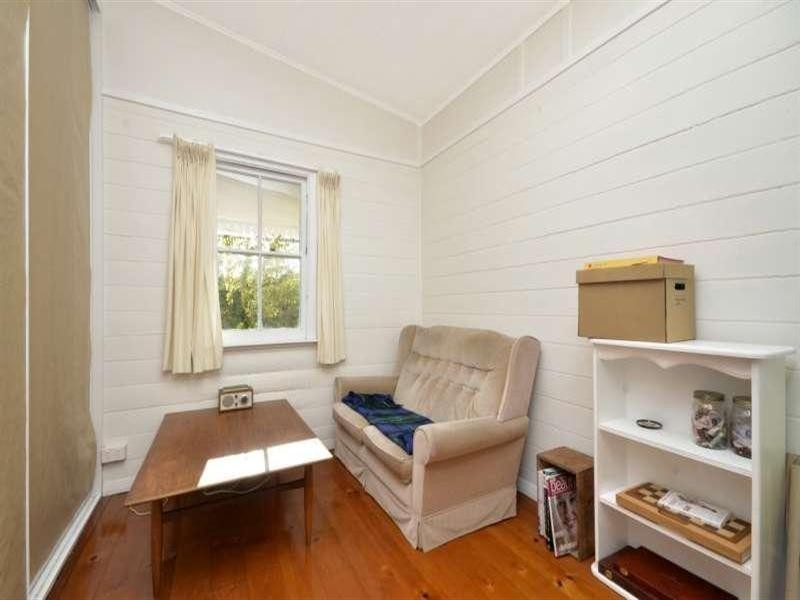 17 Coronation Street, Bardon QLD 4065