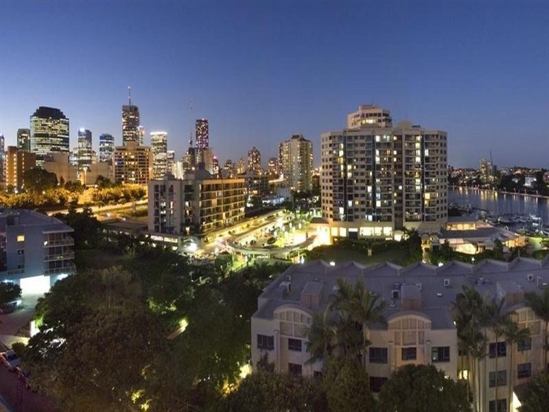 206/1 O’Connell Street, Kangaroo Point QLD 4169