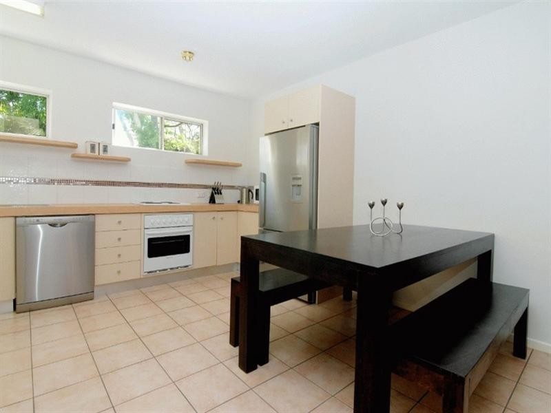 2/26 Guildford Street, Kelvin Grove QLD 4059