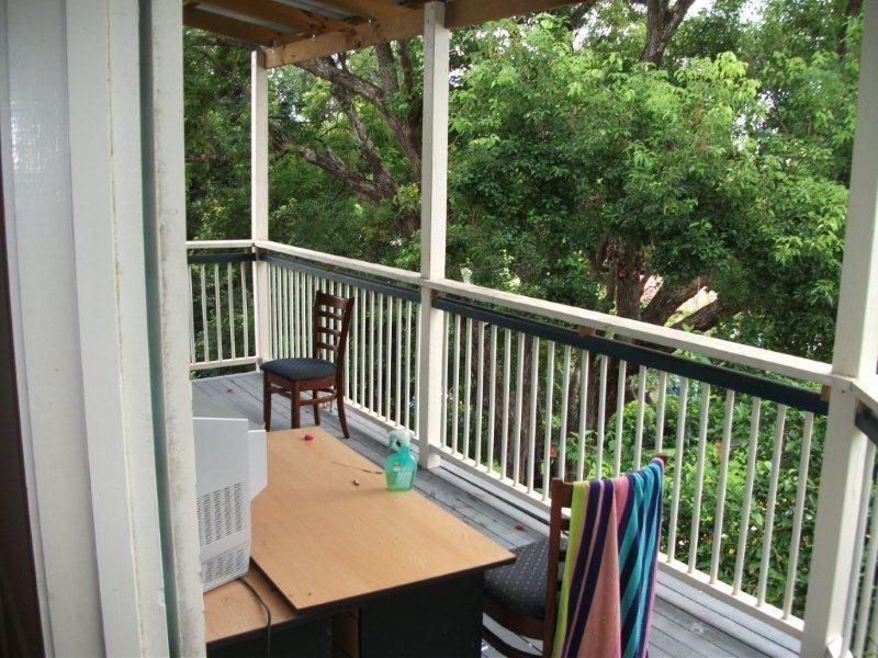 26 Dudley Street, Bardon QLD 4065