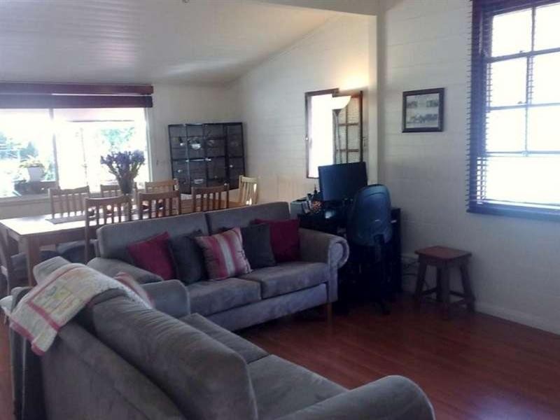 96 Cricket Street, Brisbane QLD 4000