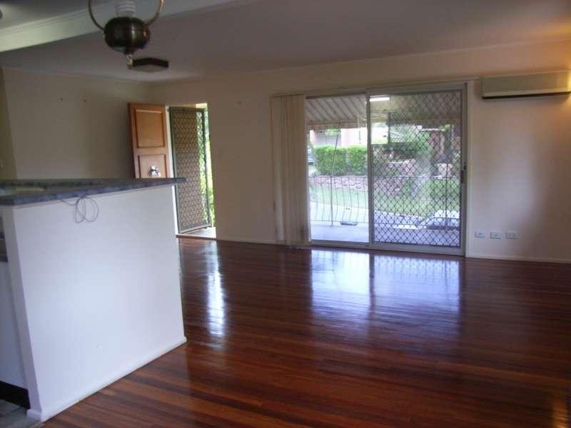 8 Kilsby Street, The Gap QLD 4061