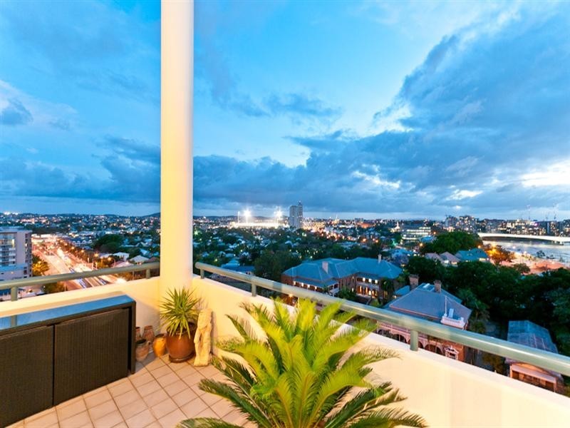 57 Lambert Street, Kangaroo Point QLD 4169